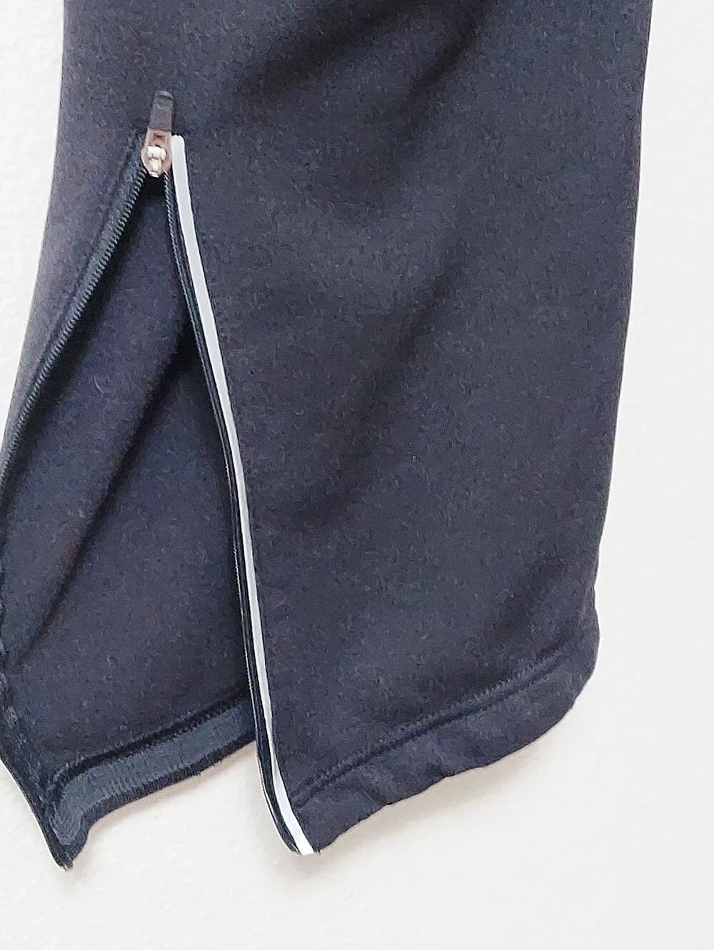 The North Face Men's Black Flight Series Windstopper Joggers Size XL - Picture 5 of 9